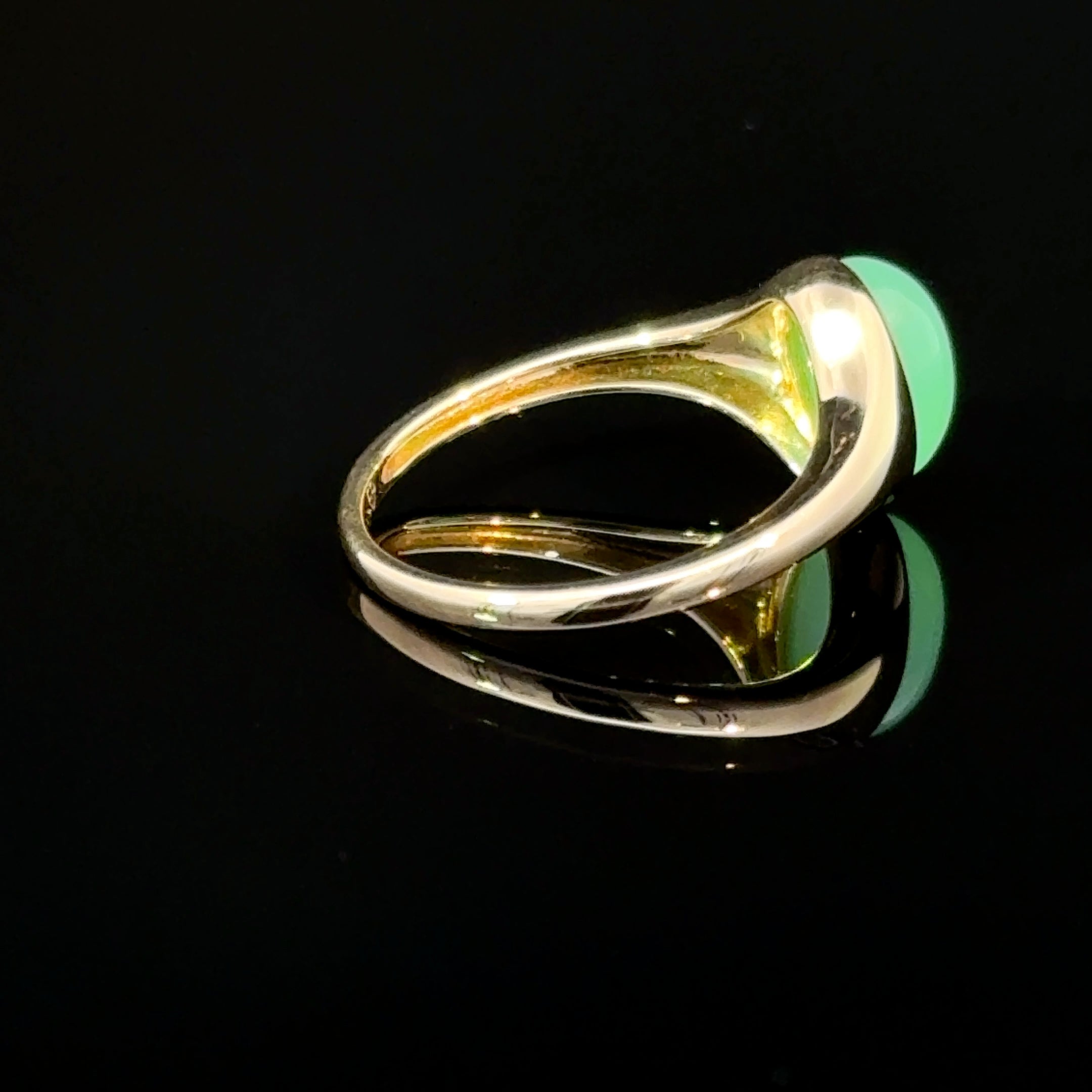 Chalcedony Oval Yellow Gold Ring