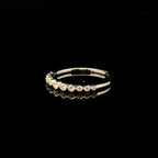 Round Diamond Graduated White Gold Ring
