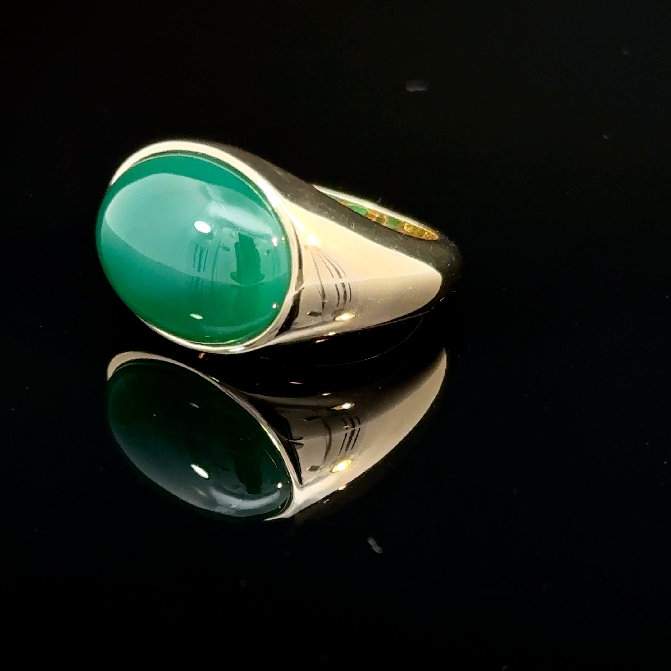 Green Agate Dome Ring Yellow Gold
