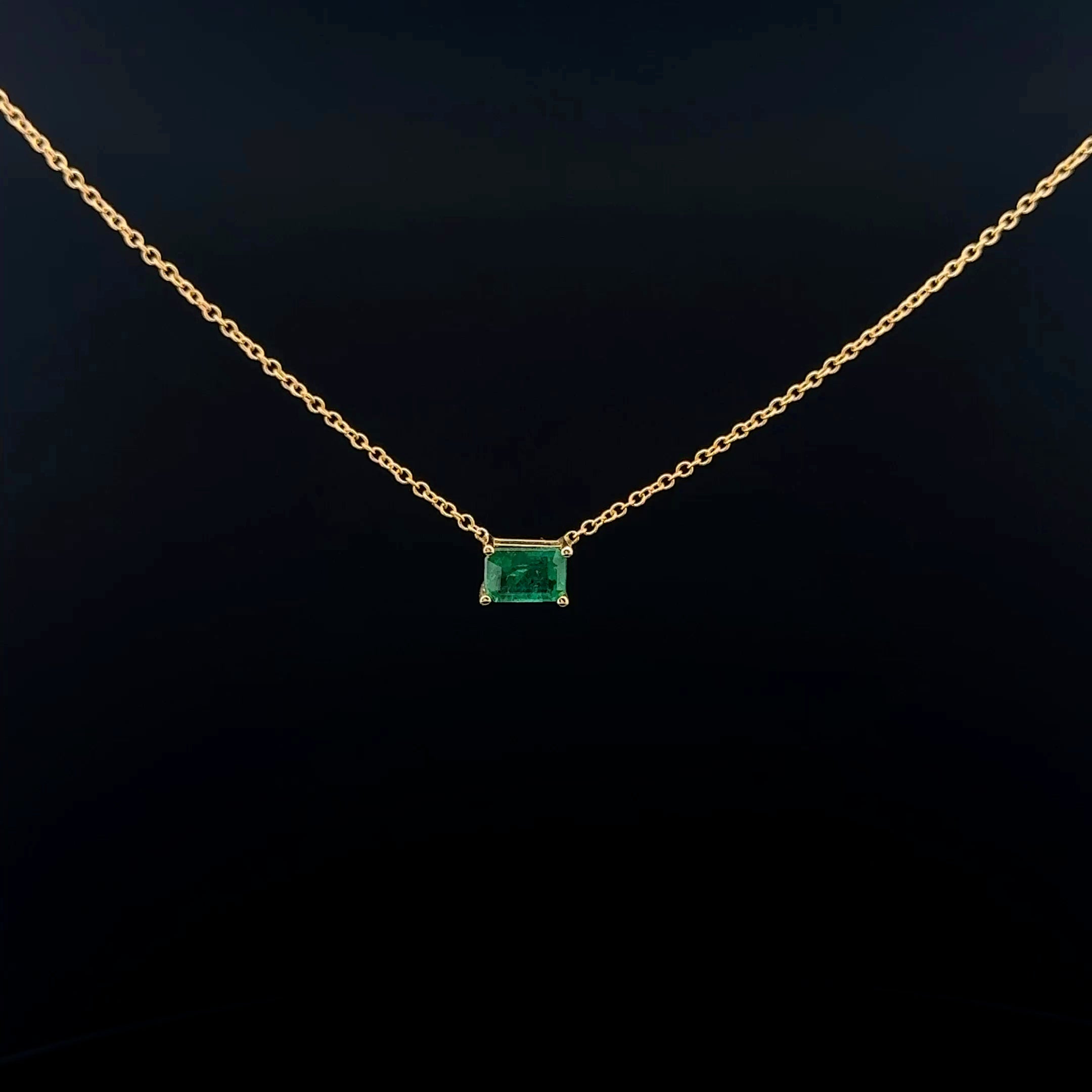Solitary Emerald Yellow Gold Pendant