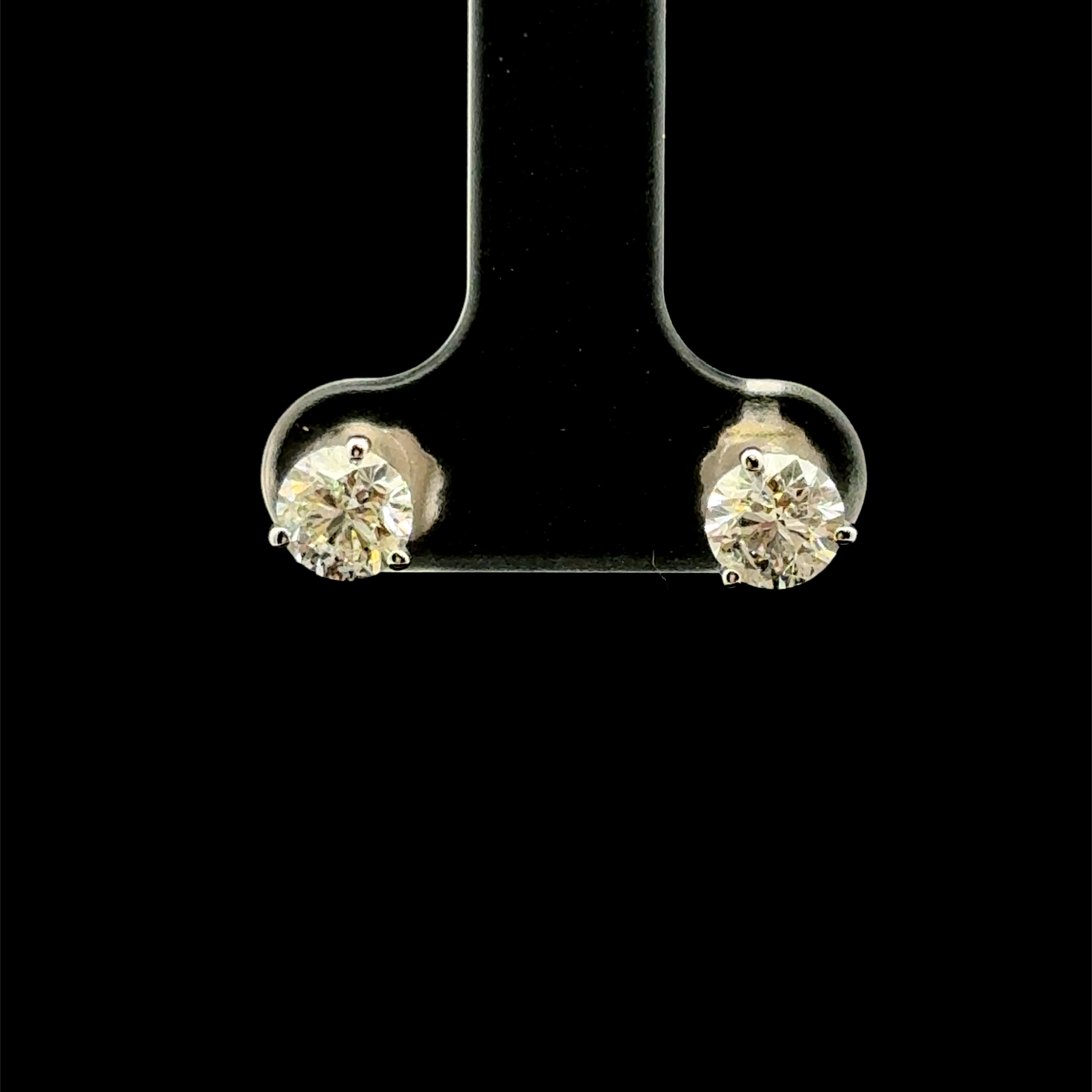Diamond Stud White Gold Earrings