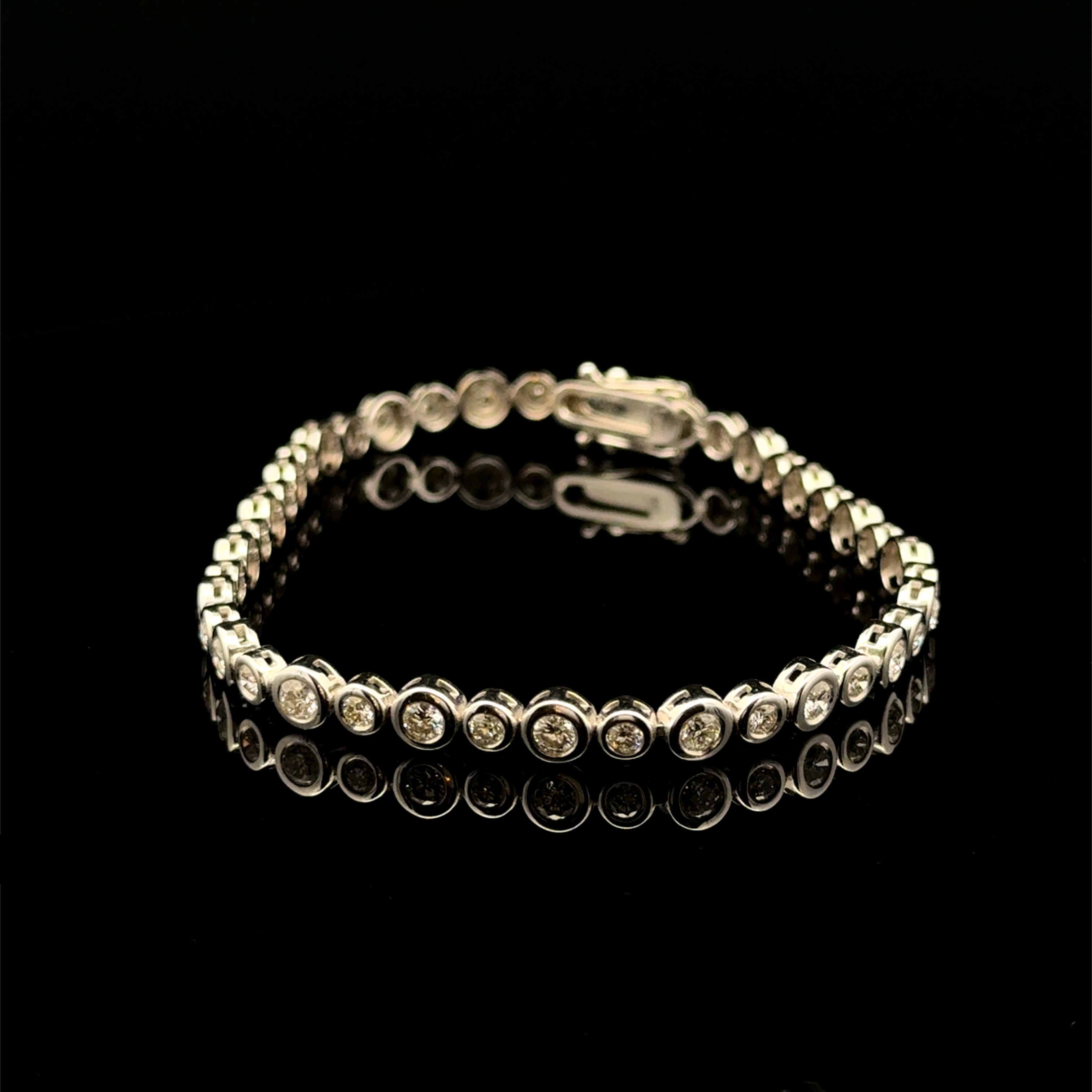 Round Diamond Bezel White Gold Tennis Bracelet