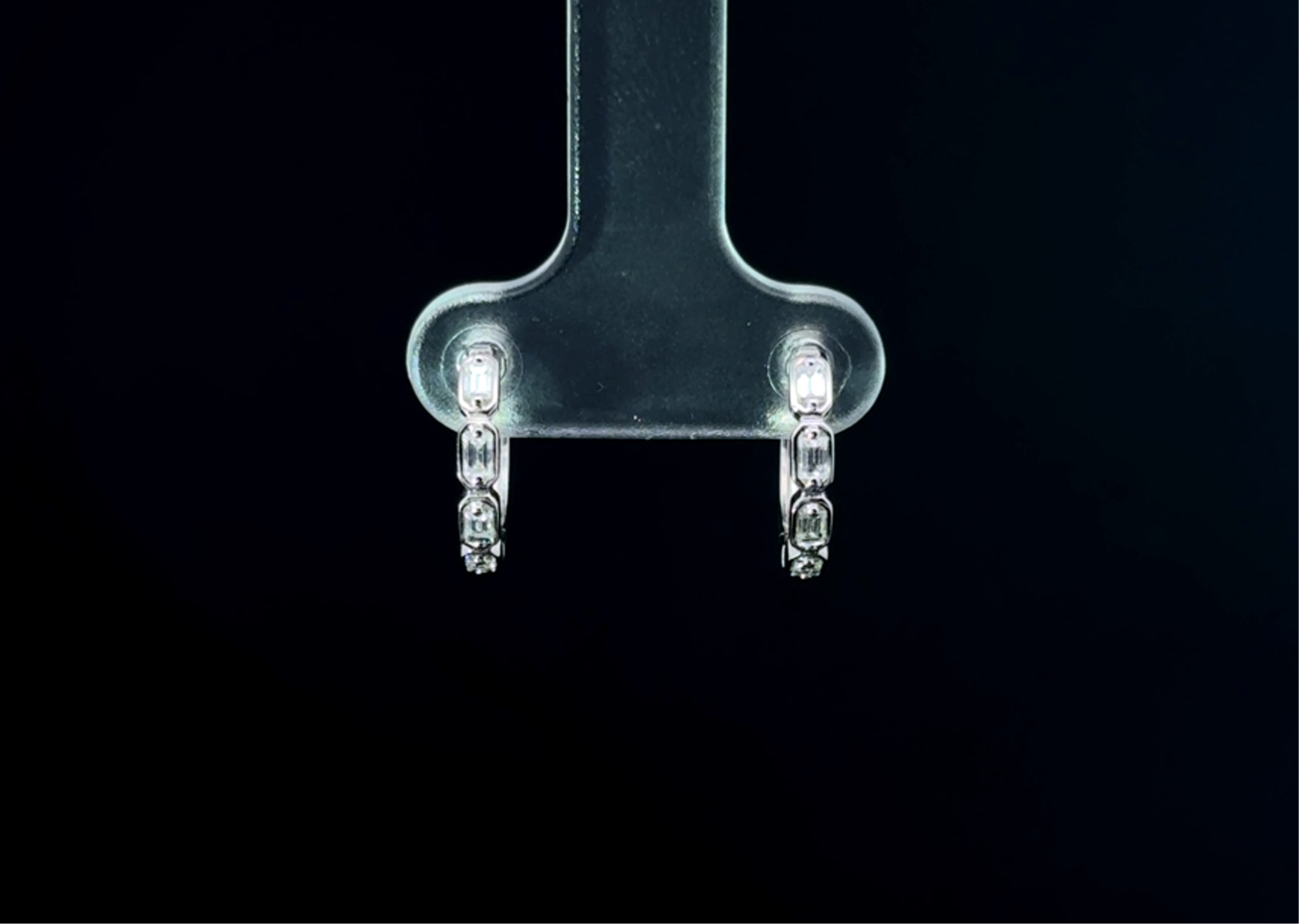 BAGUETTE BLANC HUGGIE EARRINGS