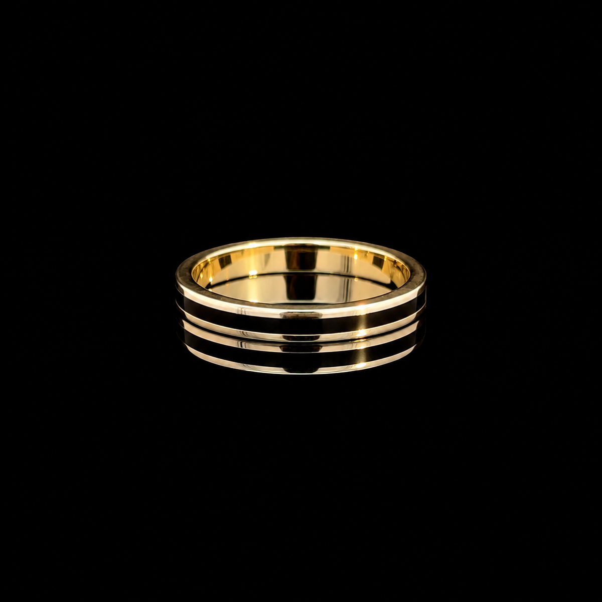 Noir Rim Gold Band