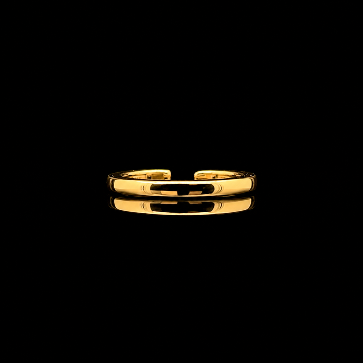 Minimal Gold Cuff