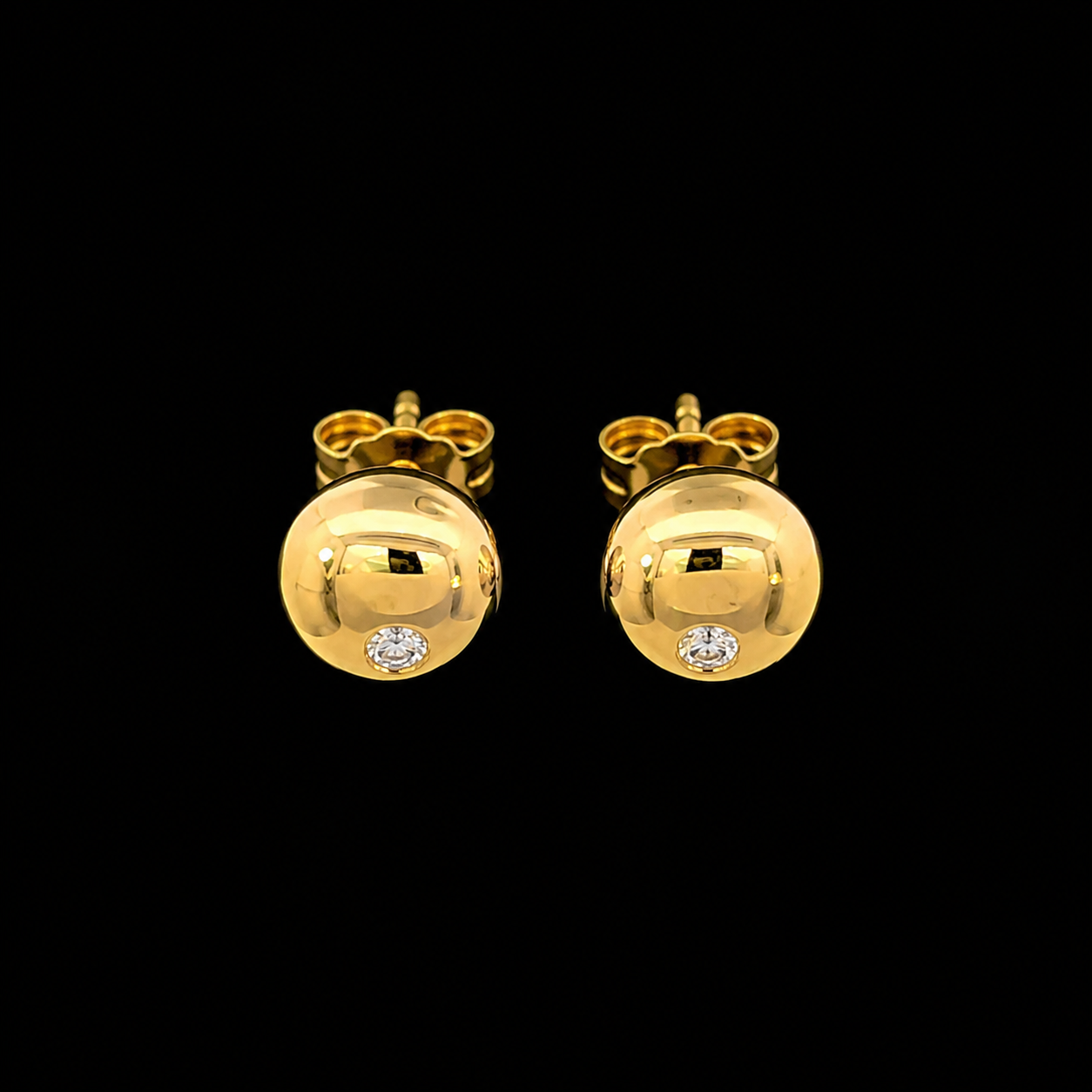 Nova Circle Studs