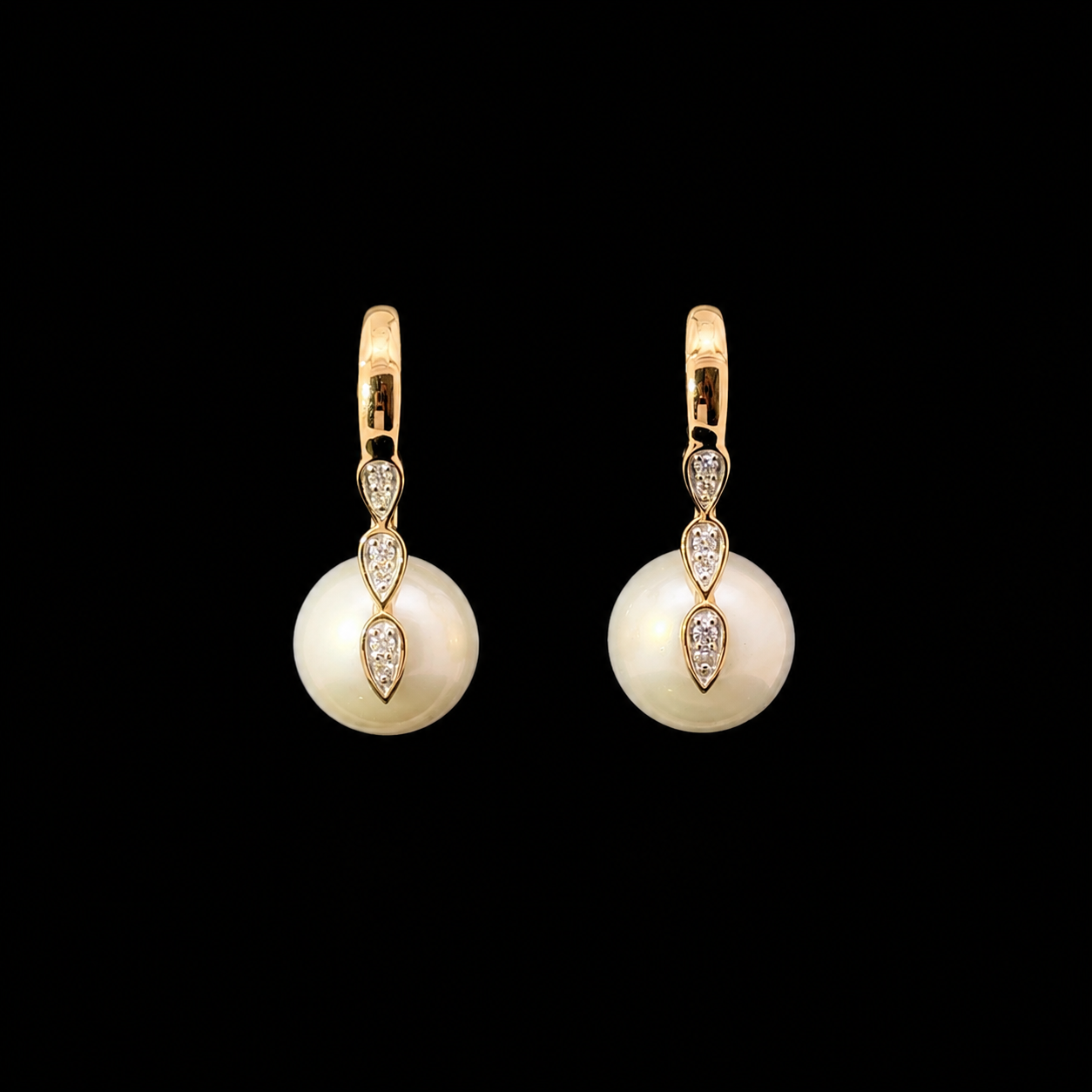 Pearl Essence Earrings