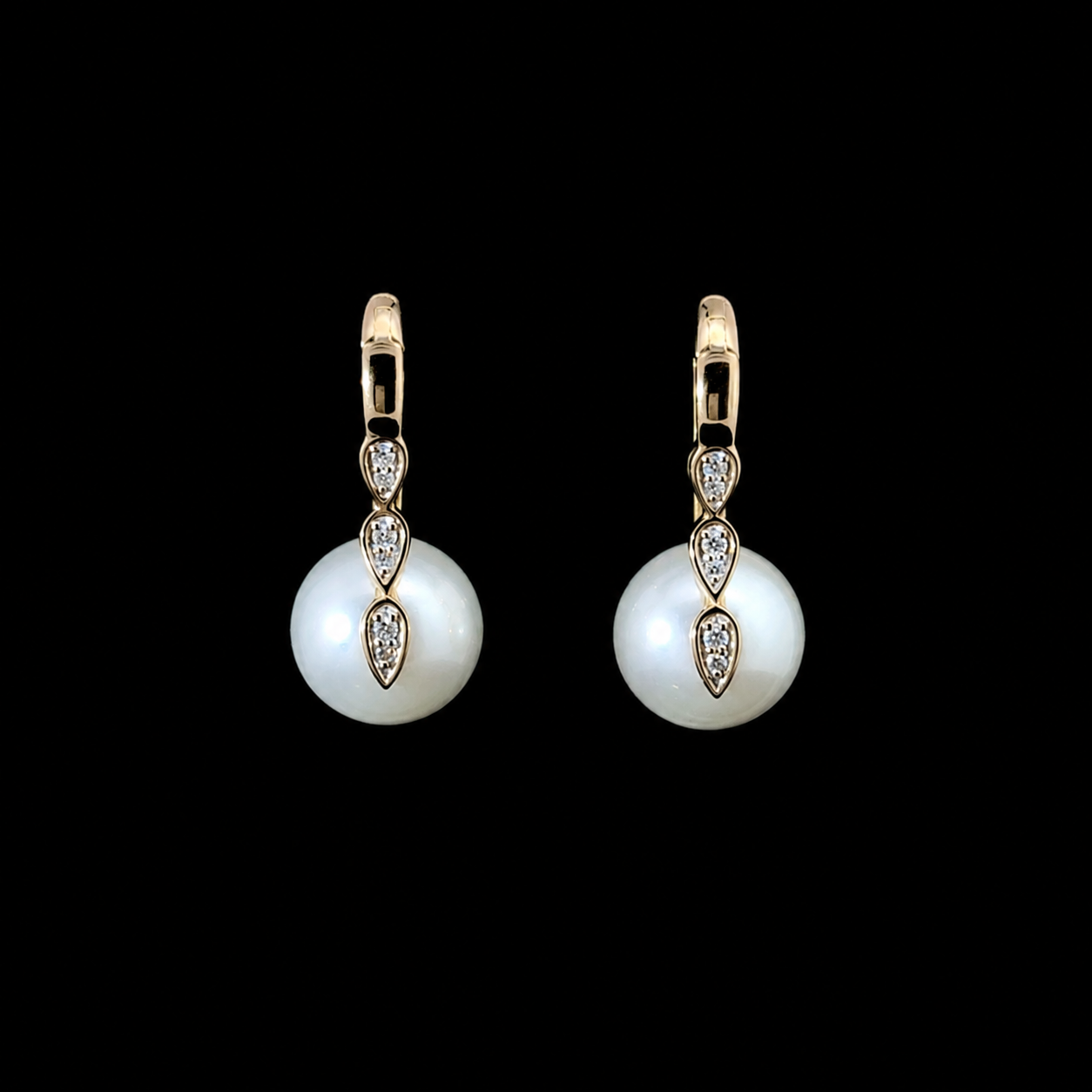 Pearl Essence Earrings