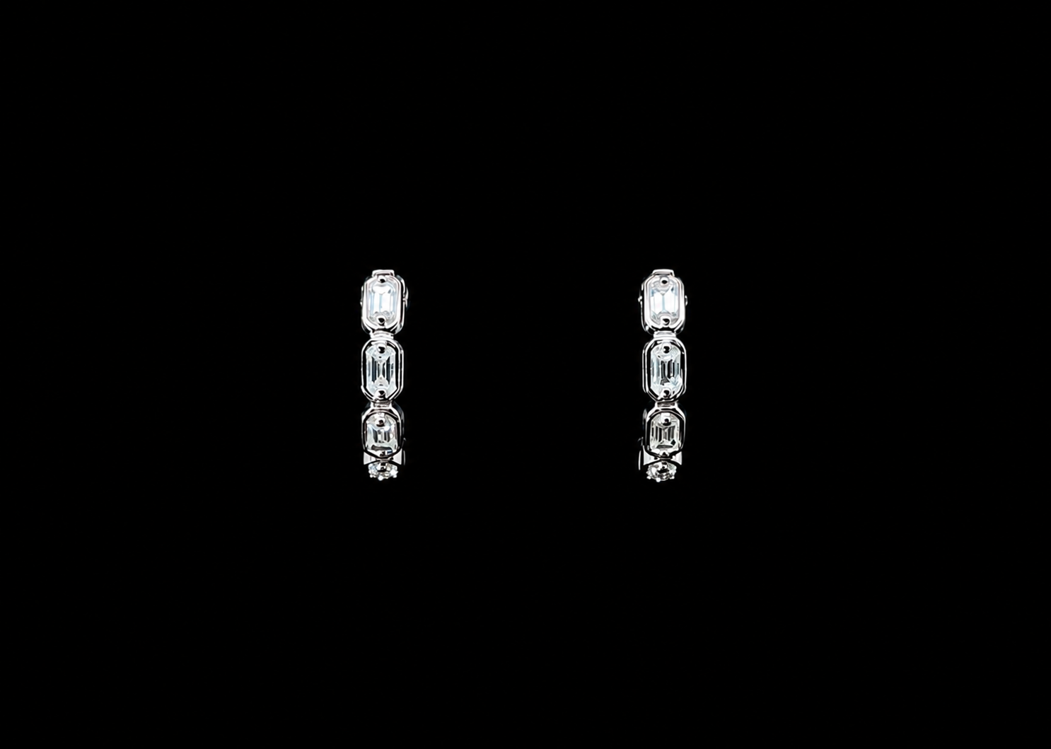 BAGUETTE BLANC HUGGIE EARRINGS
