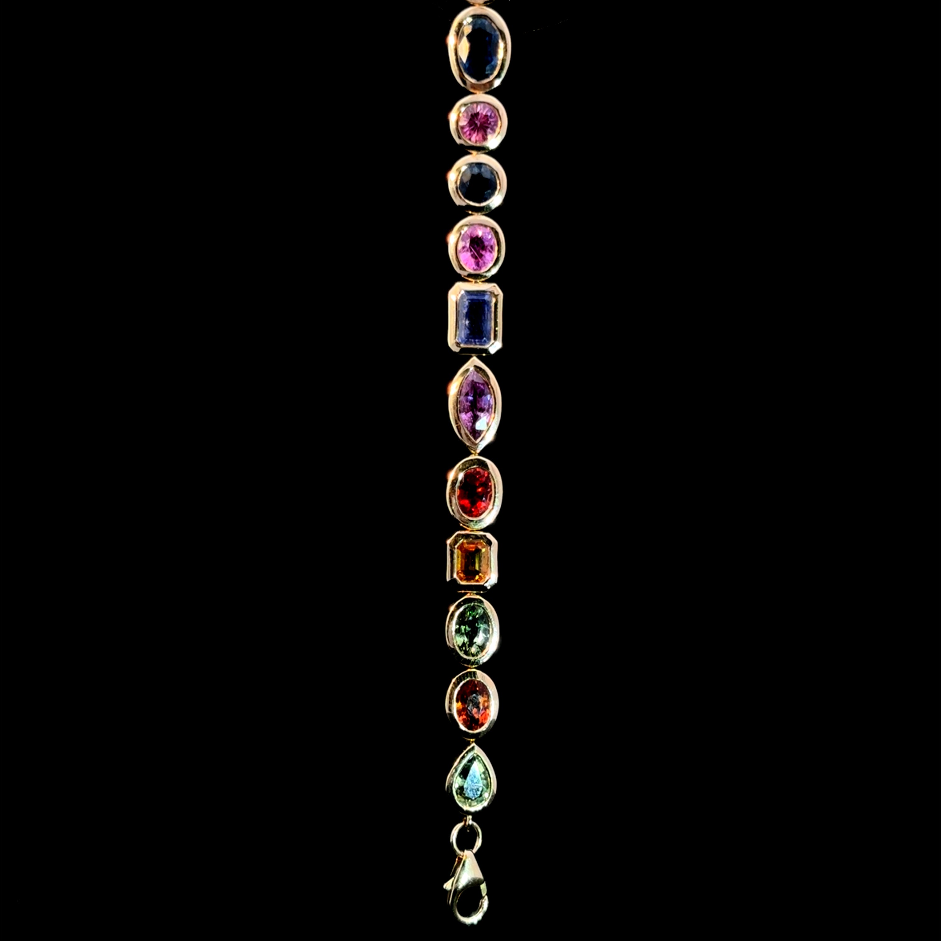 Sapphire Bezel Flow Bracelet