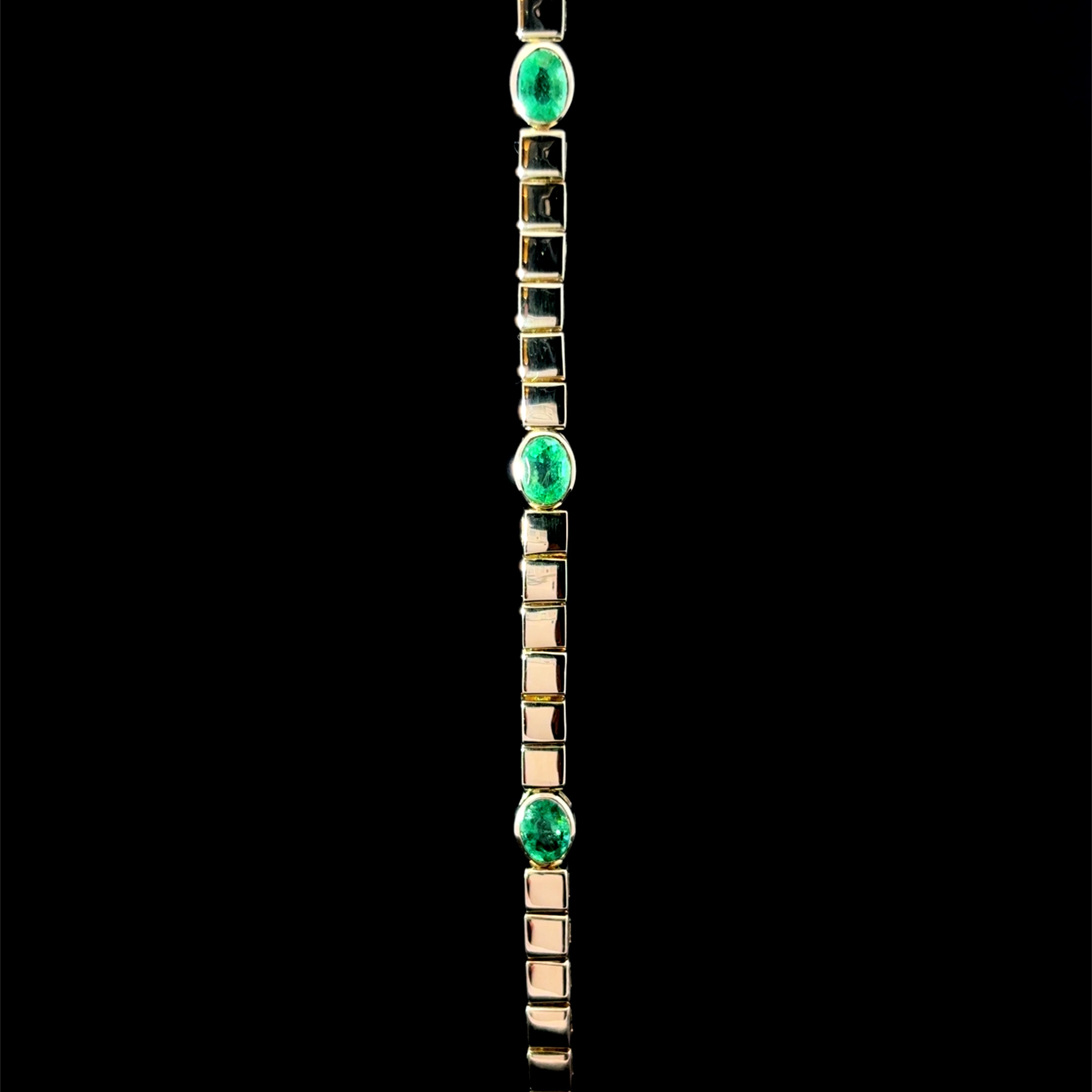 Oval Emerald Link Bracelet