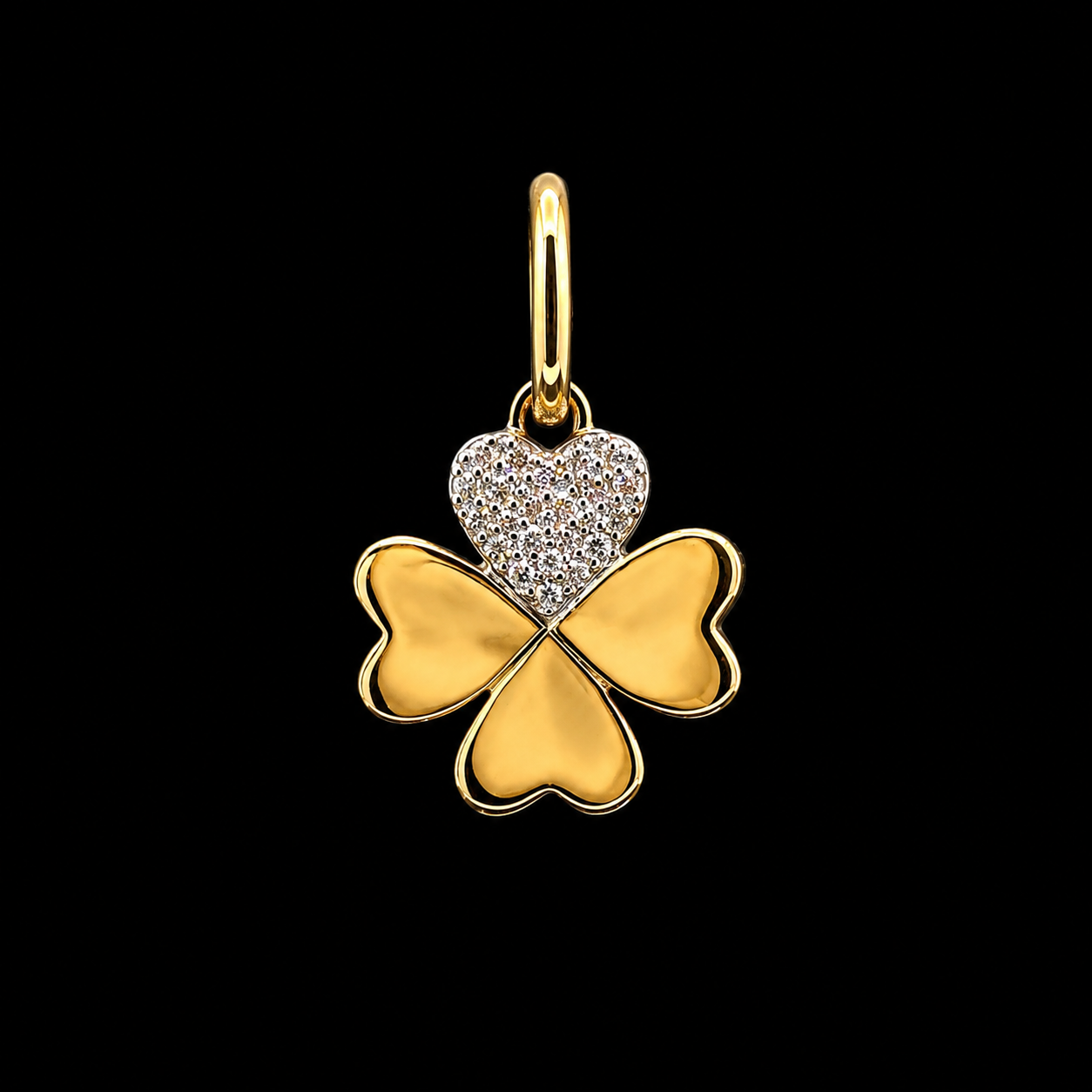 Lucky Cluster Charm