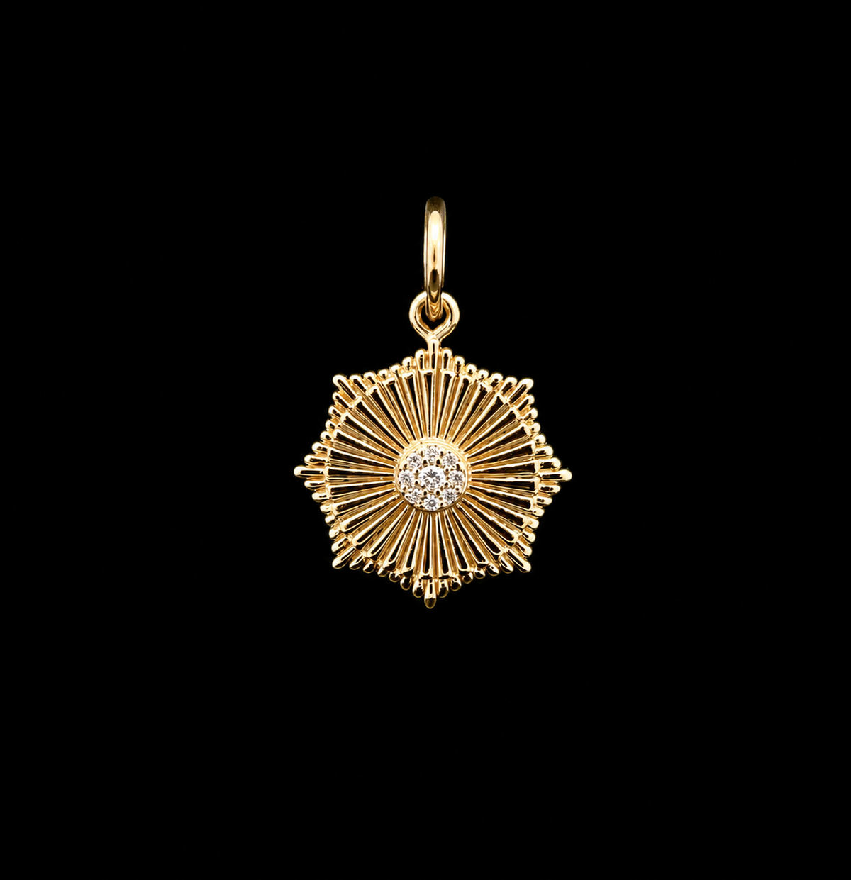 DIAMOND CENTER FLUTED DISC PENDANT